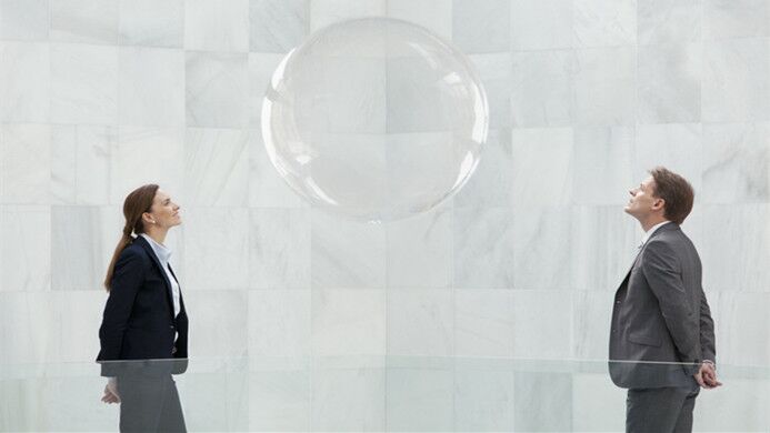 全球泡沫地图告诉你：A股低估但不能买！,黄佳佳