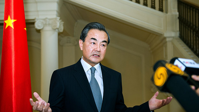 唱衰中国经济，王毅在美强力反击,杨涛