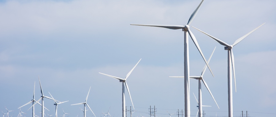 电投能源发力新能源，联合国资出资200亿在沙漠建新能源基地