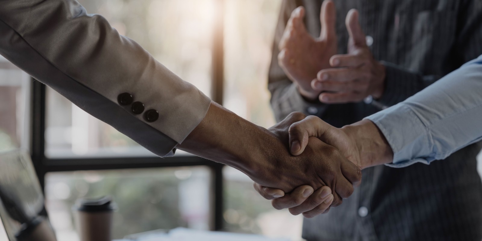 豪掷90亿扩产，曹德旺“剑指”新能源车市场？