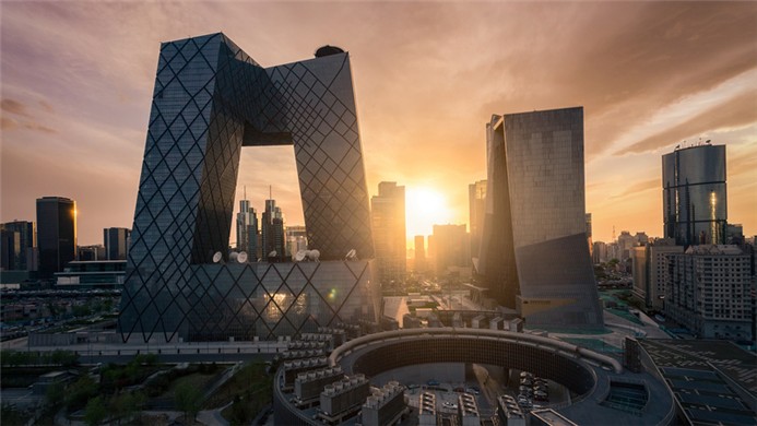 杭州极点财经正轨吗？，杭州极点科技有限公司？