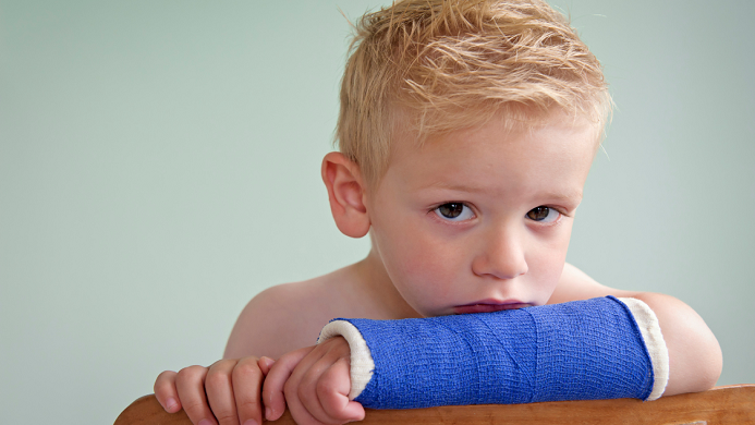 受伤的小朋友图片 20170330110101584.png